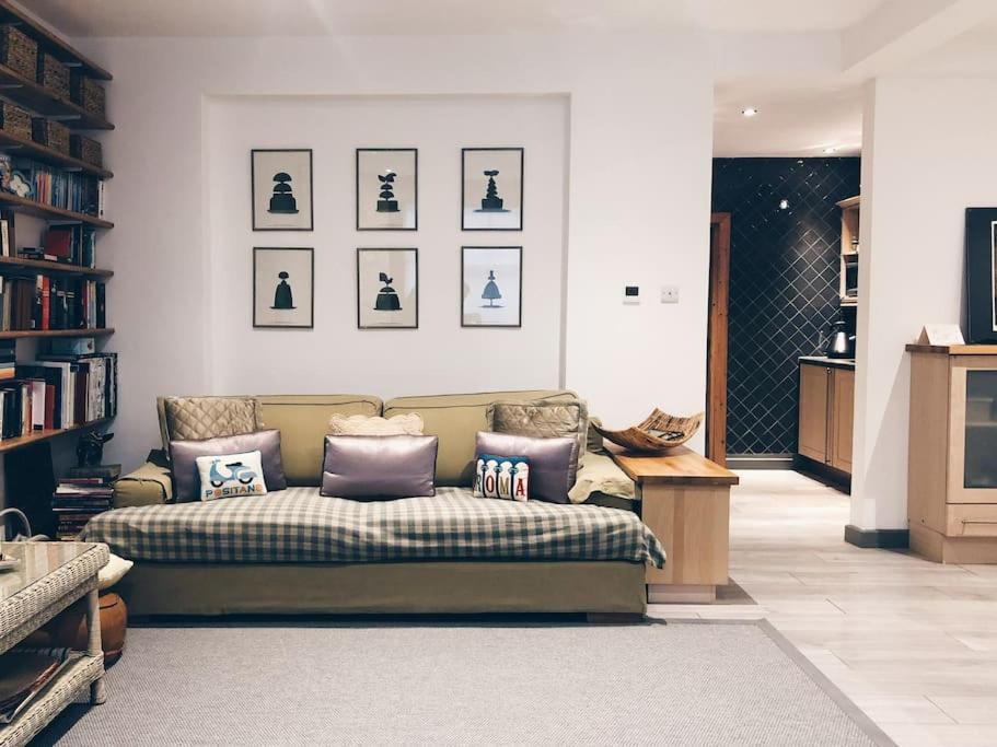 Quiet Kensington Flat Ideal For Central 런던 외부 사진